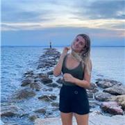 Profesora de baile y de repaso de diferentes asignaturas para niños de primaria